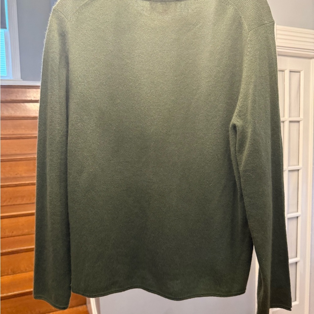 Green Absolut Cashmere Sweater - Picture 3 of 11